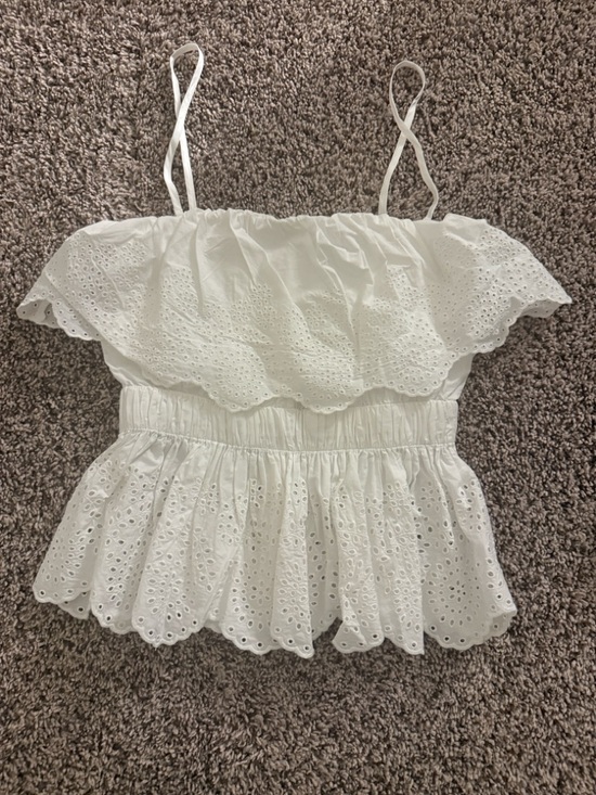 GAP Tops - GAP White Eyelet Ruffle Spaghetti Strap Cami